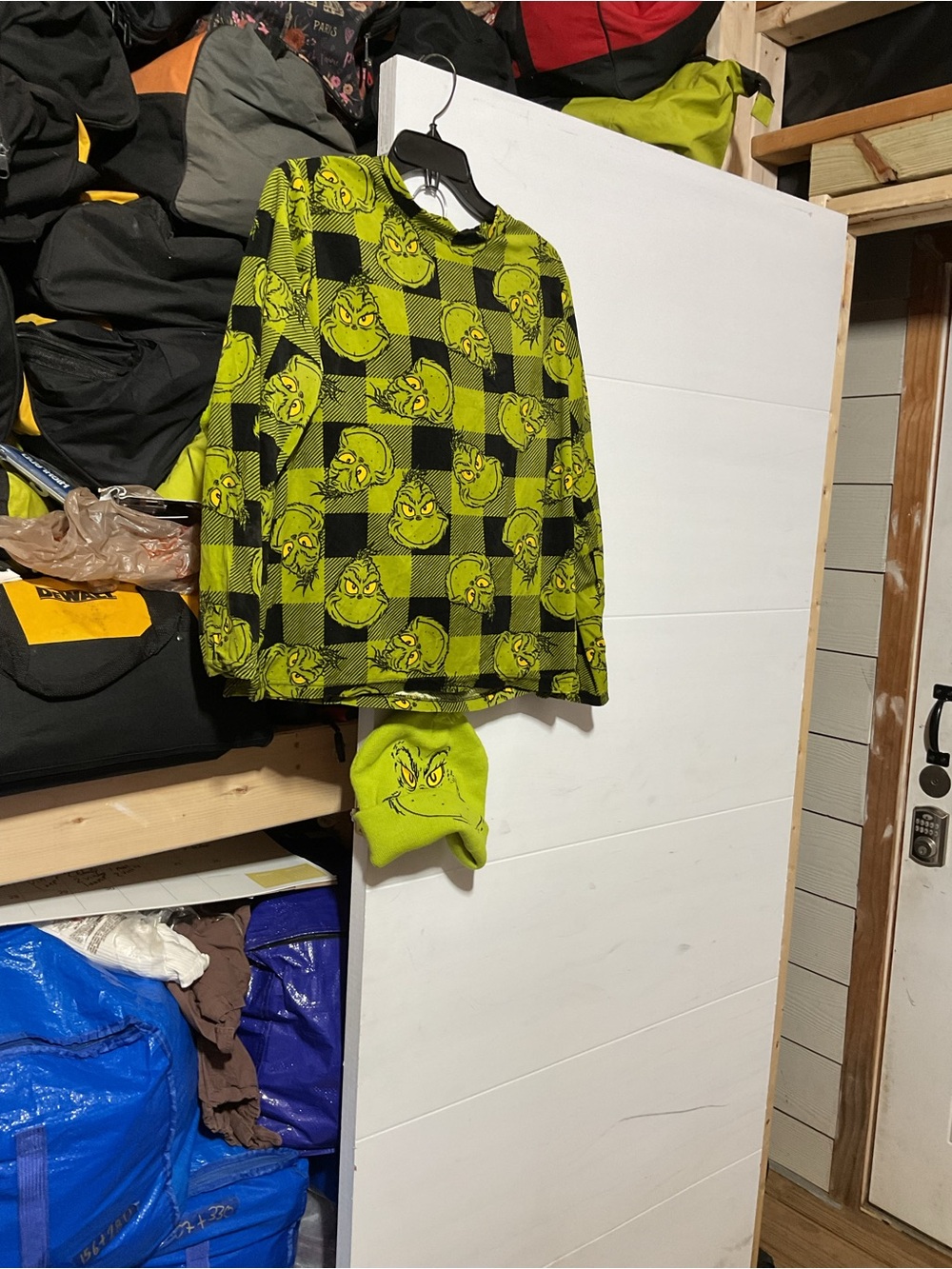 Men's Green Plaid Grinch-Print Pullover Sweatshirt